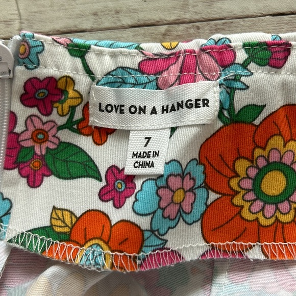 Love on a Hanger Floral Print Split Hem Mini A Line Skirt - Picture 5 of 9